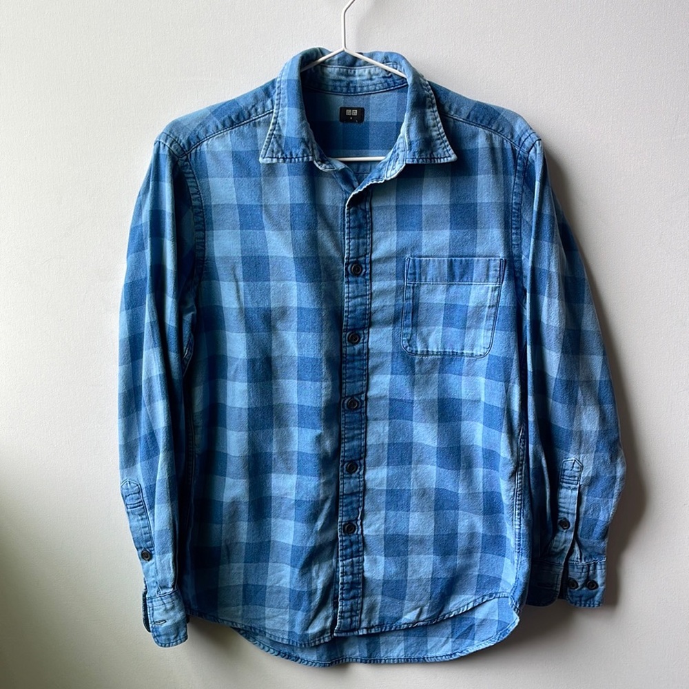Uniqlo Men’s Button Up Shirt | Blue | Medium
